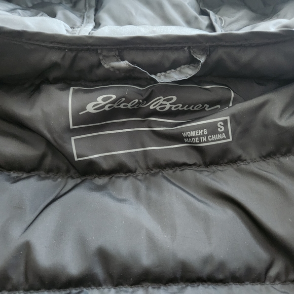 Women's Eddie Bauer Cirruslite Down Parka - Picture 9 of 12